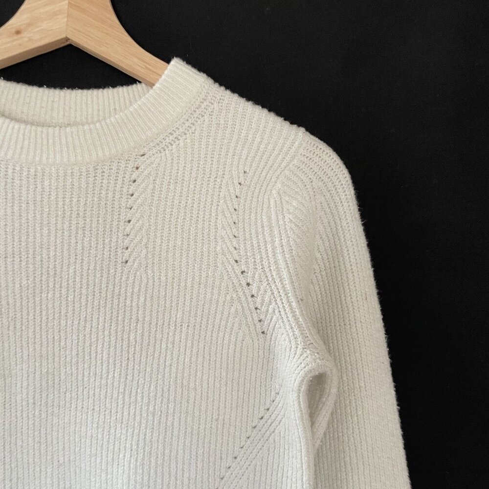 Banana Republic white women's size XS knit crewneck sweater cotton comfortable - Picture 2 of 7